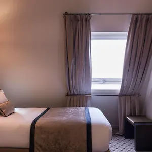 **** Hotel La Des Ternes France