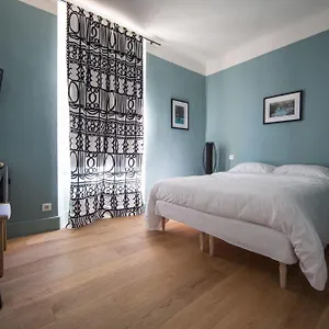 Victor Hotel